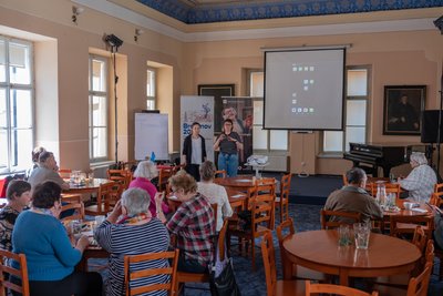 Broumovští senioři online