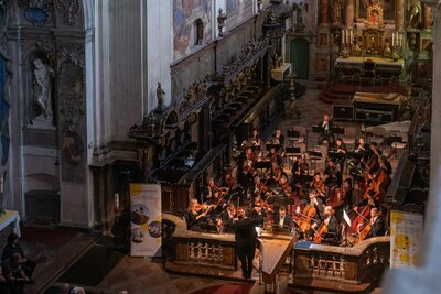 filharmonie-hradec-kralove-festival-za-poklady-broumovska-foto-sara-valaskova-10.jpg