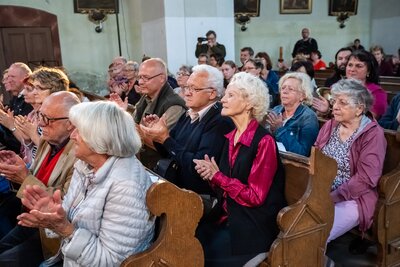 ucastnici-letnich-hornovych-kurzu-vernerovice-za-poklady-broumovska-foto-martin-maslo-20.jpg