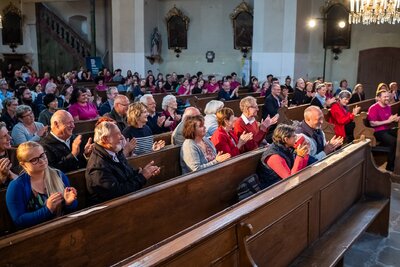 ucastnici-letnich-hornovych-kurzu-vernerovice-za-poklady-broumovska-foto-martin-maslo-42.jpg