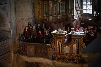 za-poklady-broumovska-zvonky-a-abbellimento-foto-michal-sedlacek-36.jpg