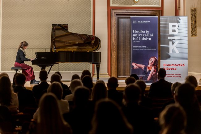 BROUMOVSKÁ KLÁVESA